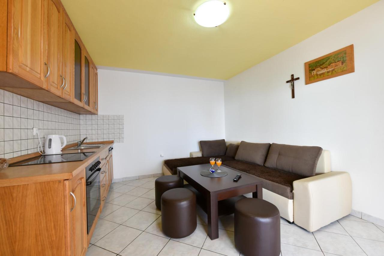 Apartments Krepo Vir Exterior foto