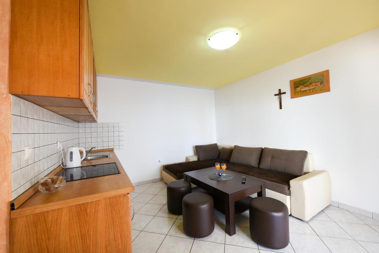 Apartments Krepo Vir Exterior foto