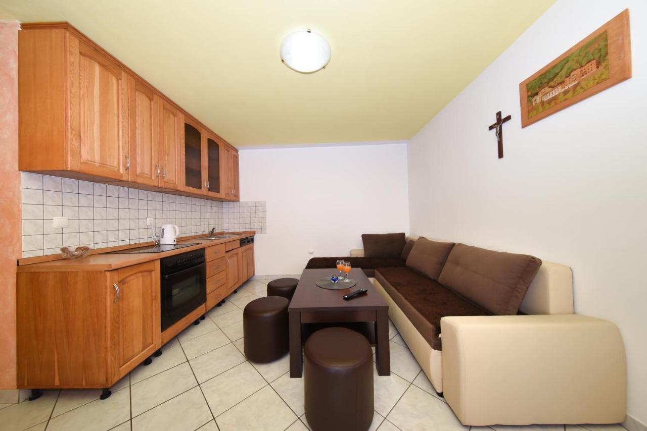 Apartments Krepo Vir Exterior foto