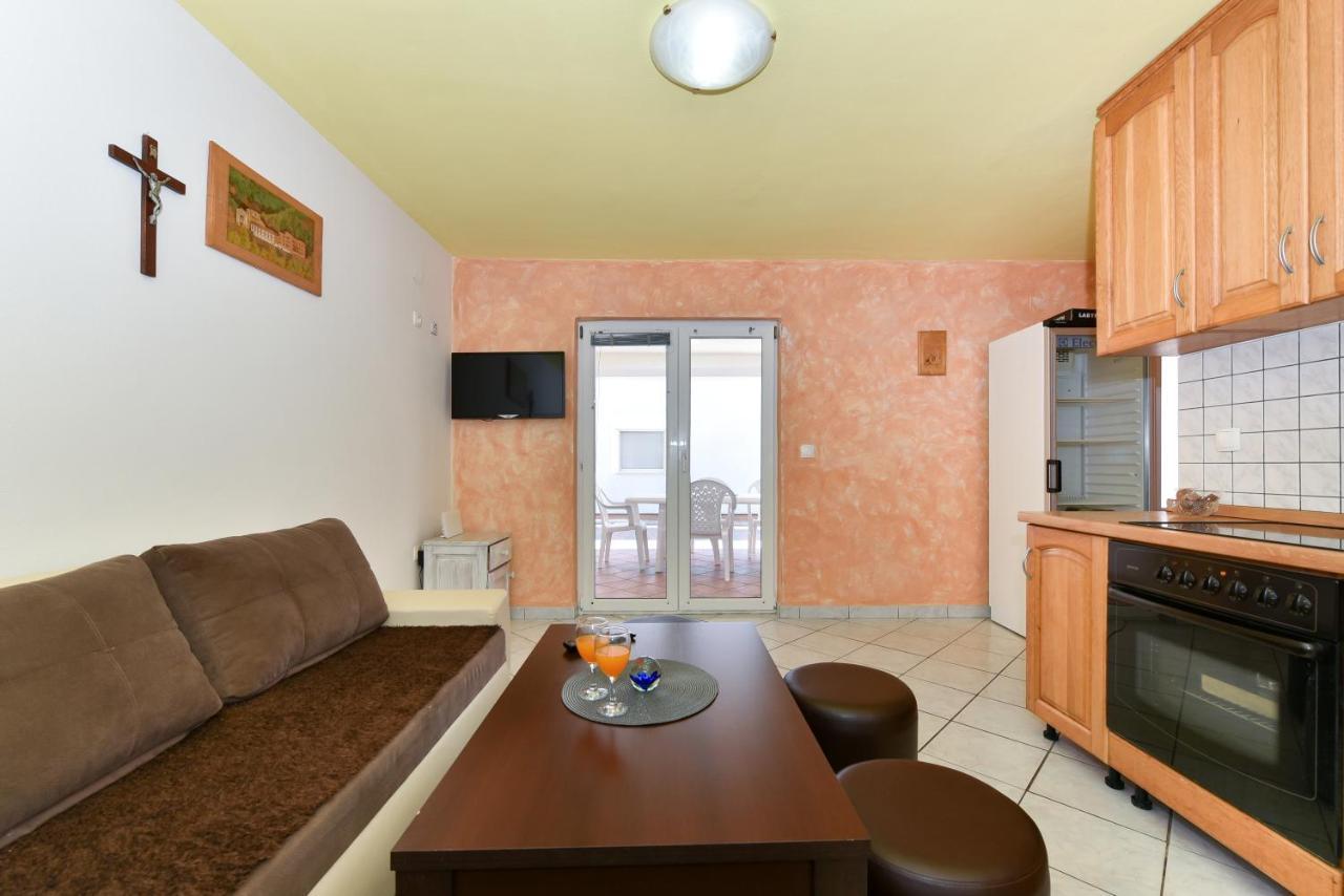 Apartments Krepo Vir Exterior foto